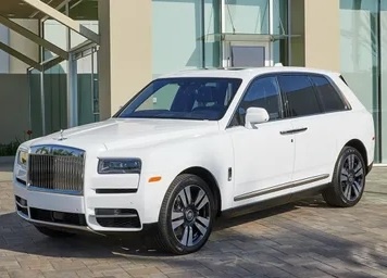 Hai quan tim chu xe Rolls-Royce Cullinan bi bo quen o cang Hai Phong hinh anh