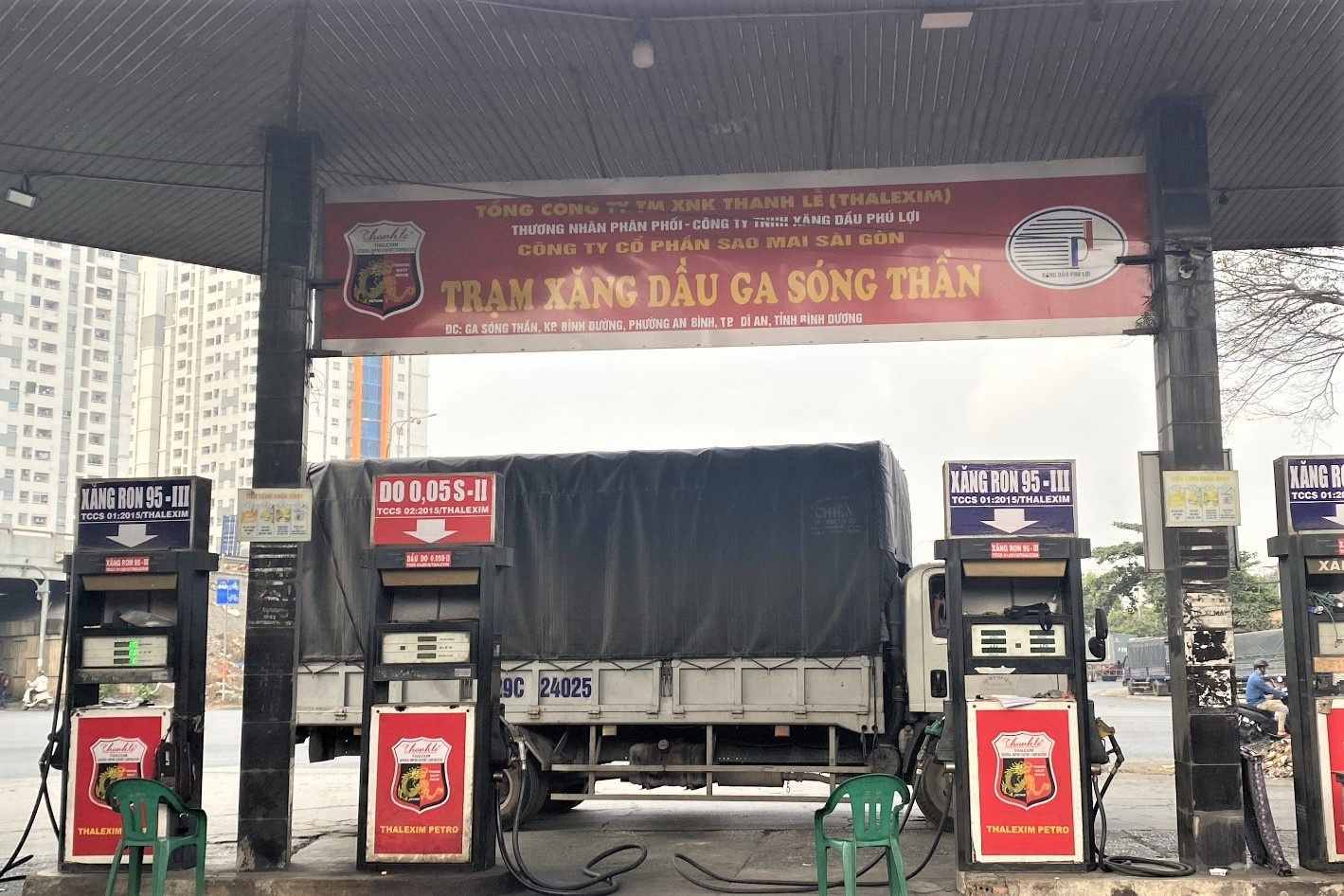 Mot cong ty xang dau bi phat 885 trieu dong hinh anh