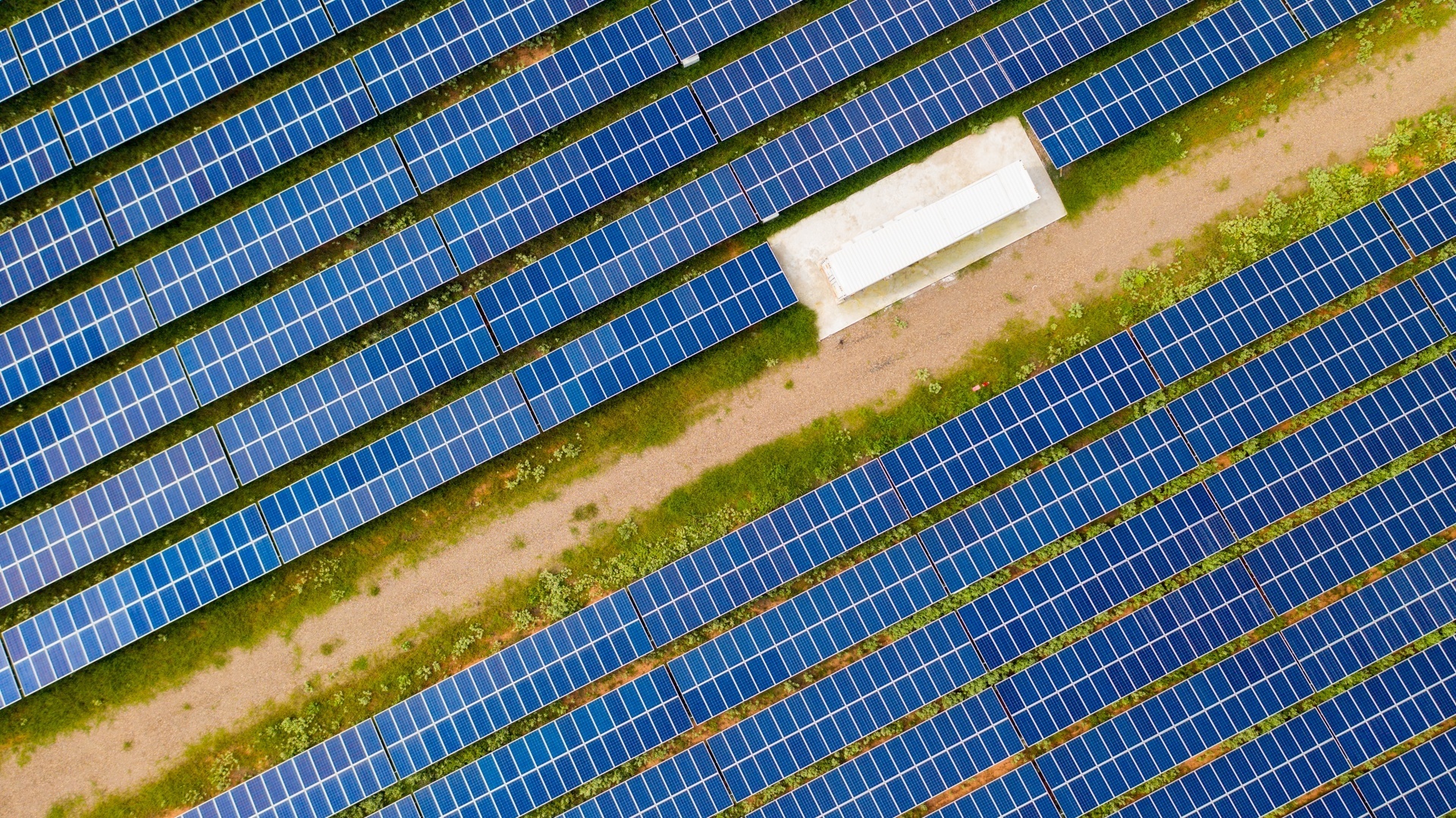 Bo Cong Thuong hoa toc yeu cau EVN dam phan xong gia dien tai tao hinh anh