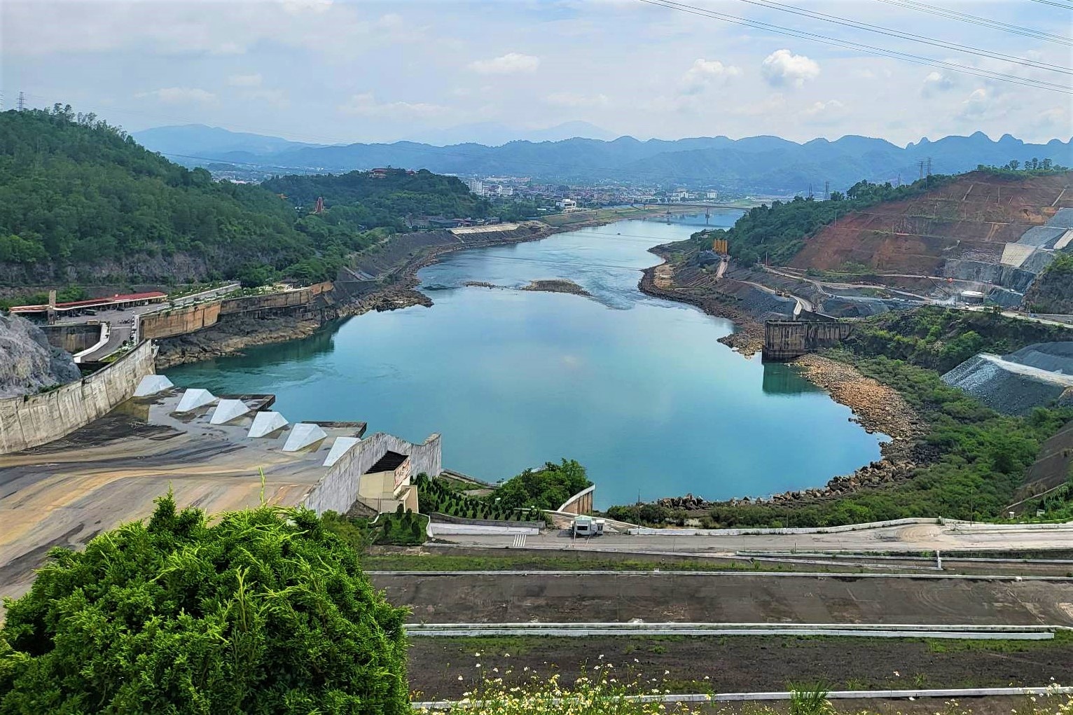 Cac nha may thuy dien mien Bac bat dau tang phat dien hinh anh