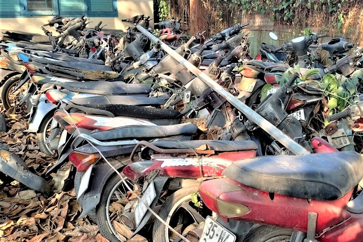 Cong an TP.HCM rao ban gan 240 xe may vi pham hinh anh