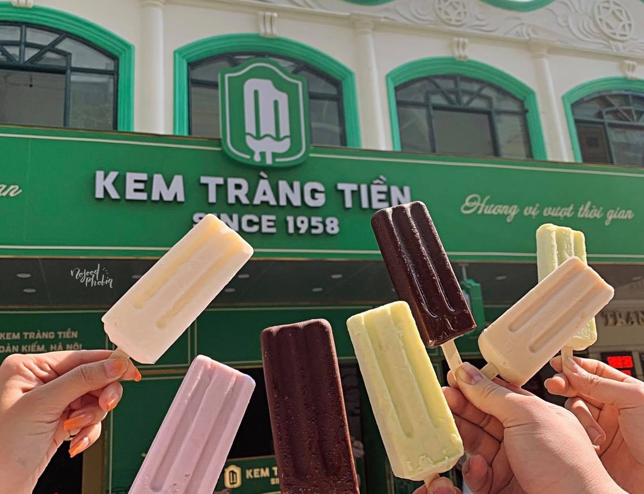Chu hang kem Trang Tien, banh Givral muon mua them mot thuong hieu kem hinh anh