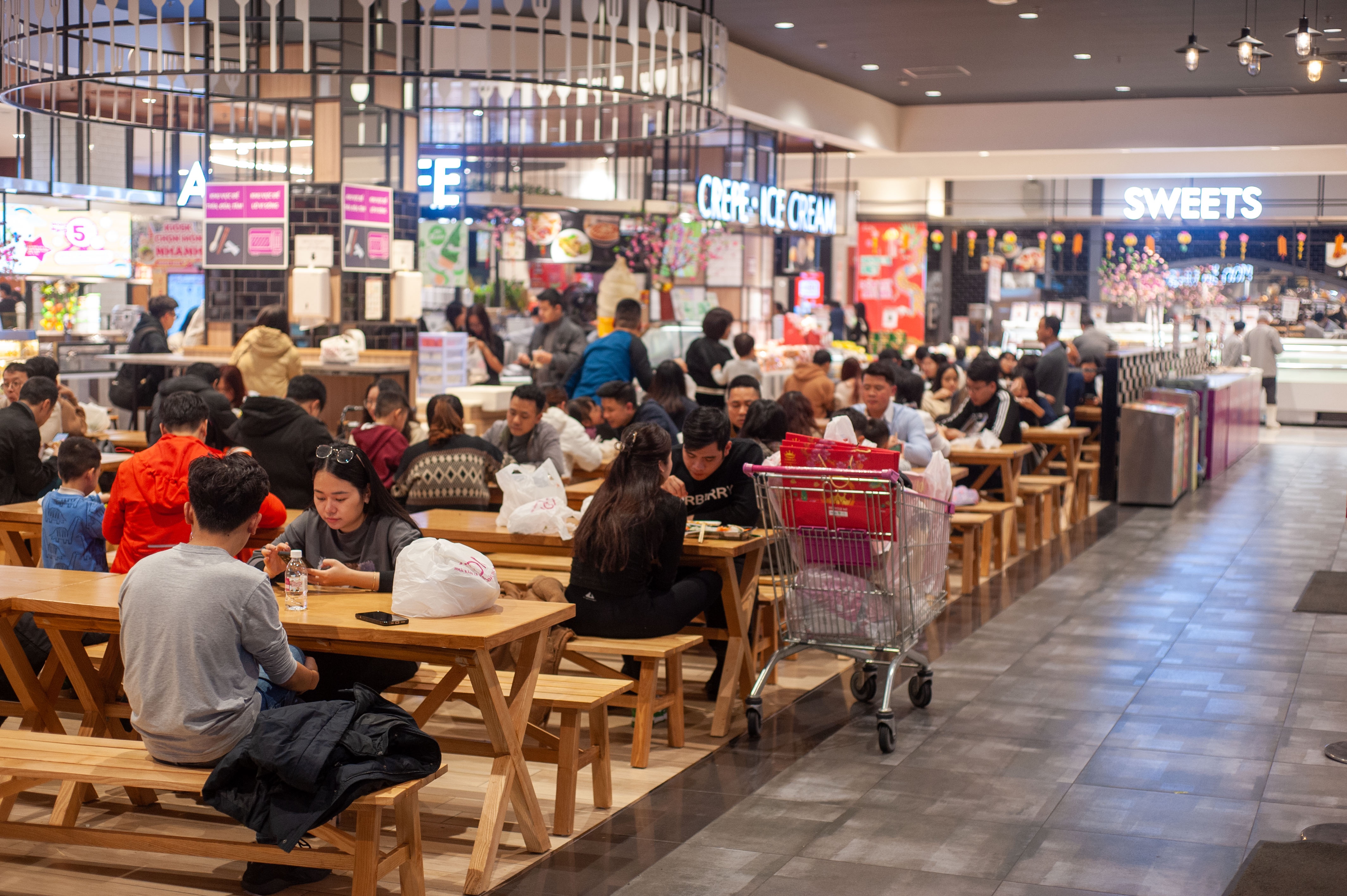 trung tam thuong mai anh 3