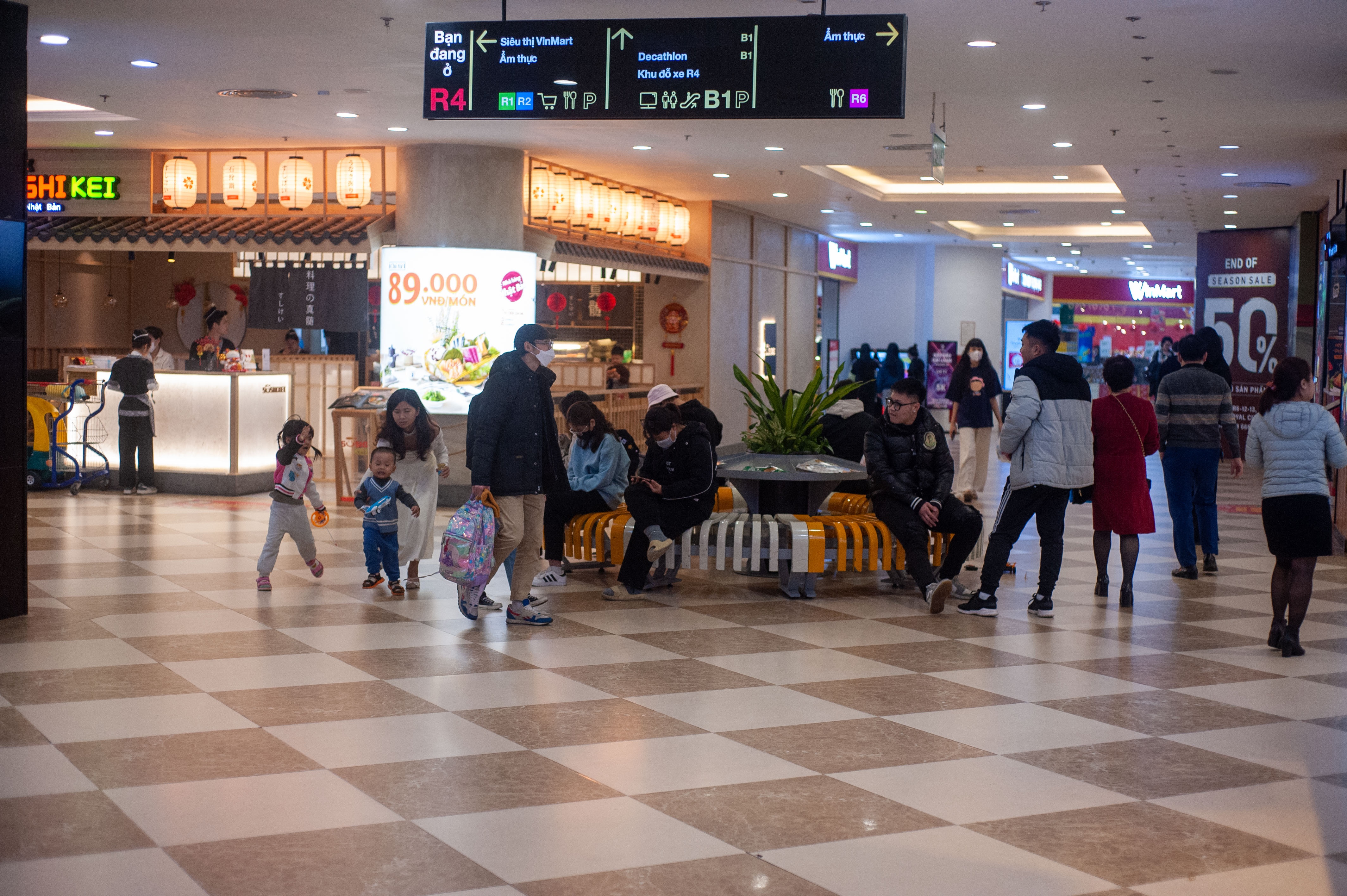 trung tam thuong mai anh 12