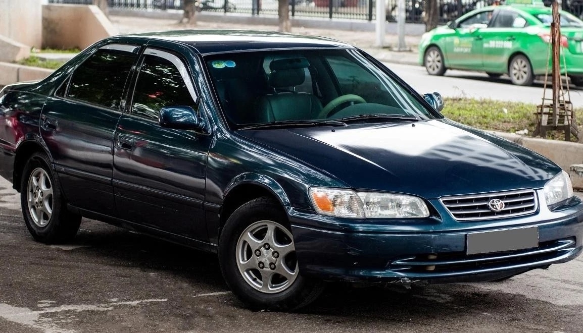 Bo Cong Thuong sap dau gia 20 oto Camry, Mercedes, Pajero hinh anh