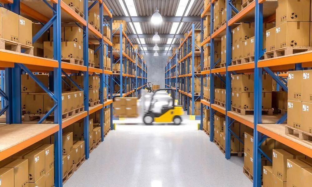 Tong kho thuong mai dien tu o at moc len sat bien gioi Viet Trung hinh anh