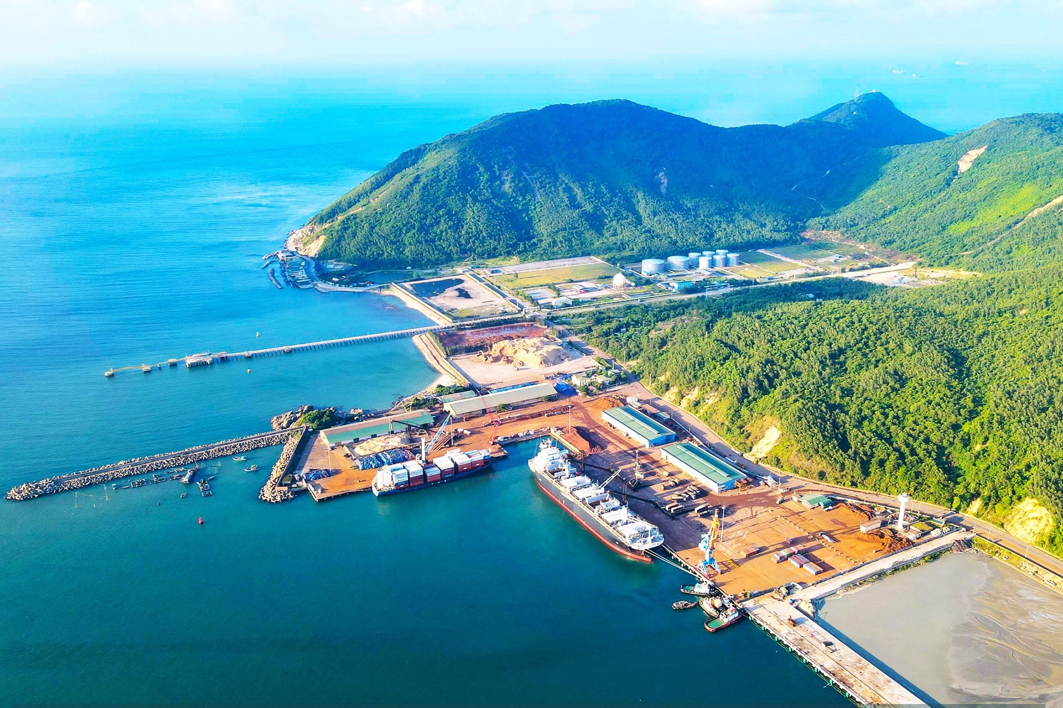 Cong ty con cua Vingroup sap khoi cong KCN gan 1.000 ha o Ha Tinh hinh anh