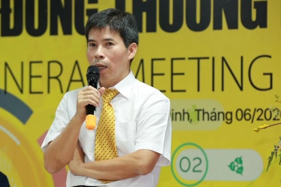 Chu tich The Gioi Di Dong noi ly do giai the 2 cong ty con hinh anh