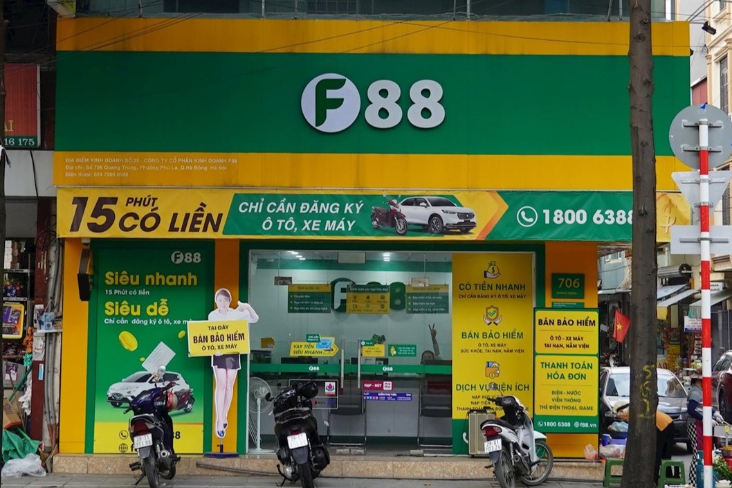 Chuoi cam do F88 co lai tro lai hinh anh