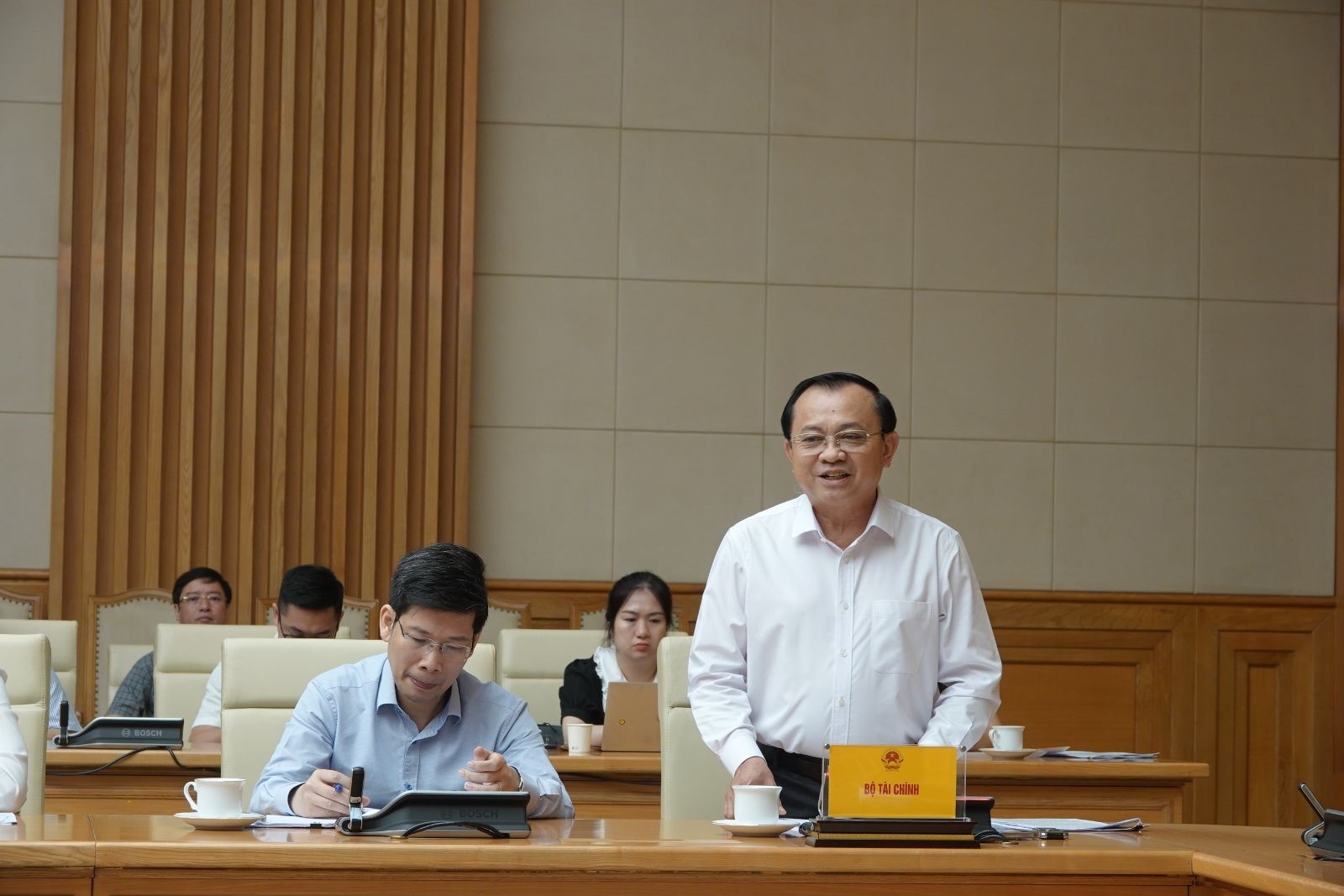 dieu chinh gia dien anh 1