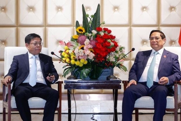 Doanh nghiep Trung Quoc muon cung cap dich vu duong sat cho Viet Nam hinh anh