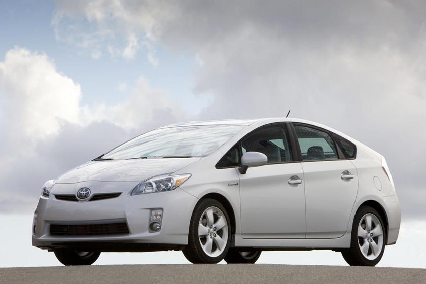 Toyota Prius gap van de nghiem trong anh 1