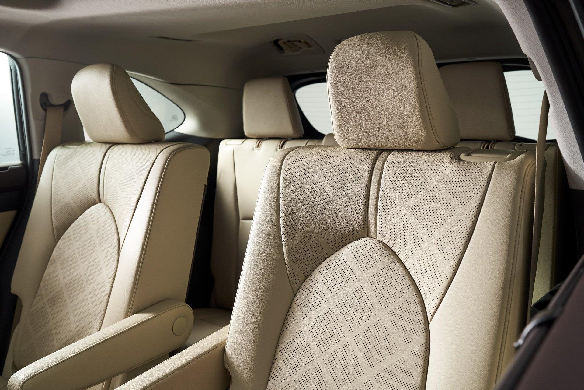 Toyota Highlander 2020 lo dien anh 6