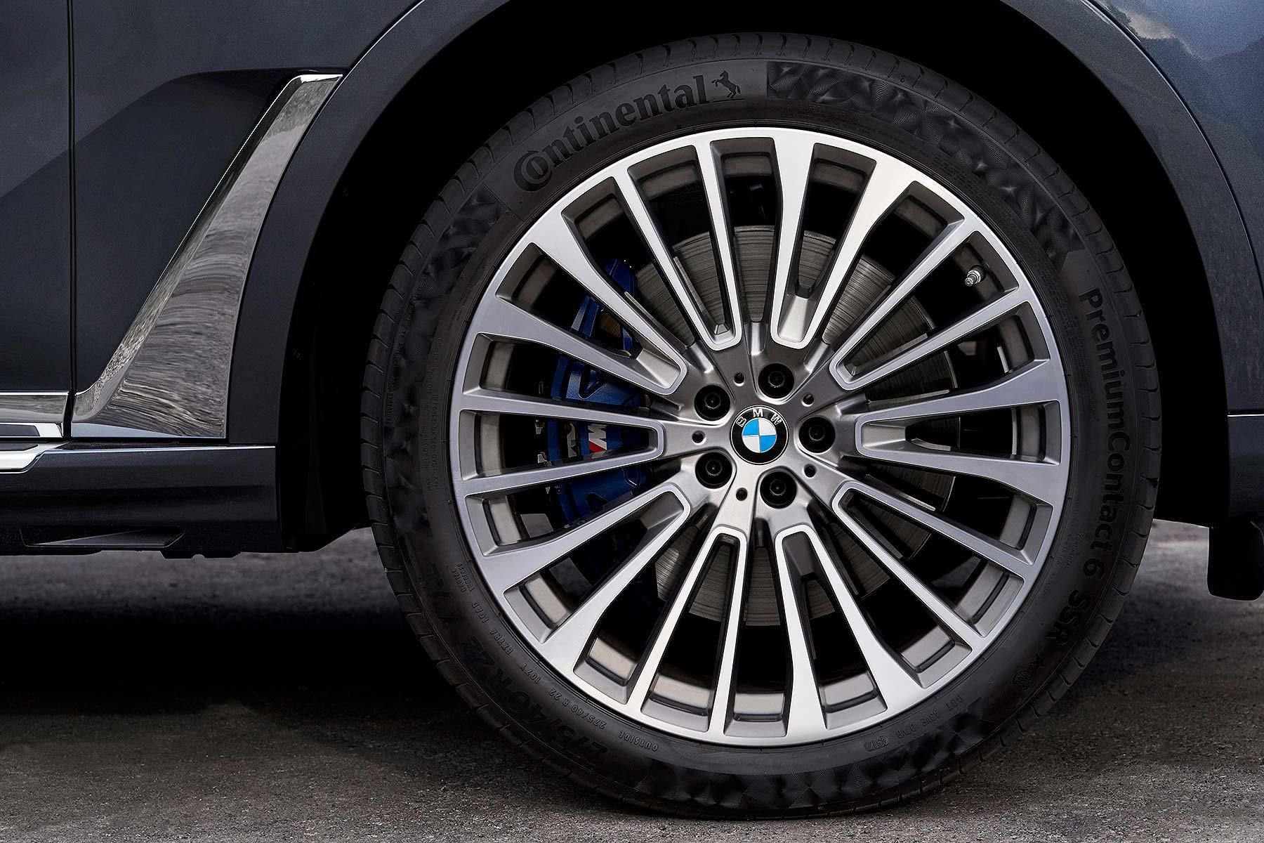 so sánh Mercedes GLS 2020 và BMW X7 2019 ảnh 9 so sanh Mercedes GLS 2020 va BMW X7 2019 anh 9