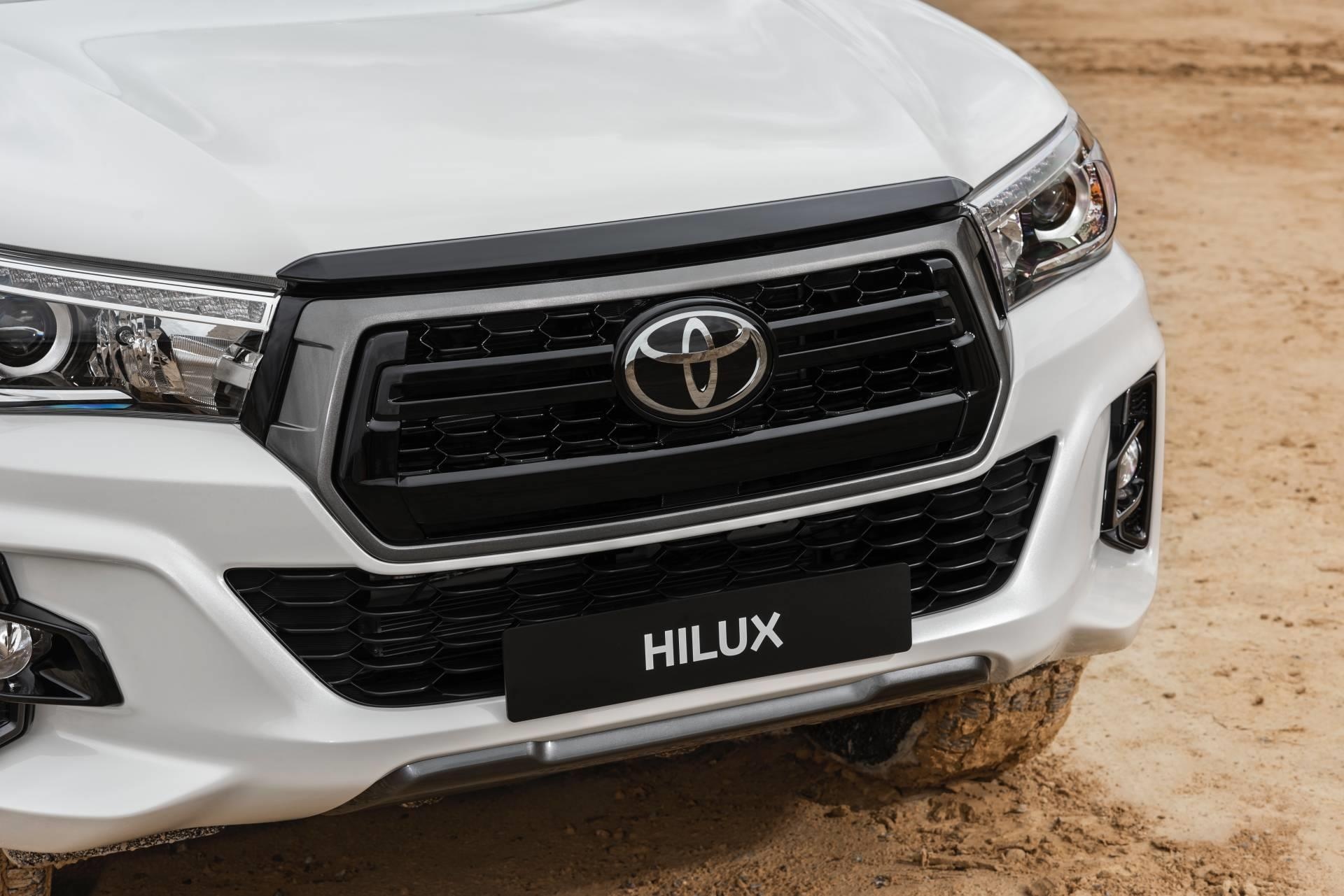 Toyota Hilux ban dac biet cho chau Au anh 4