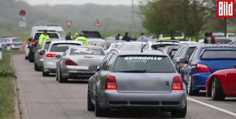 bat giu hang tram xe dua tren cao toc Duc anh 3