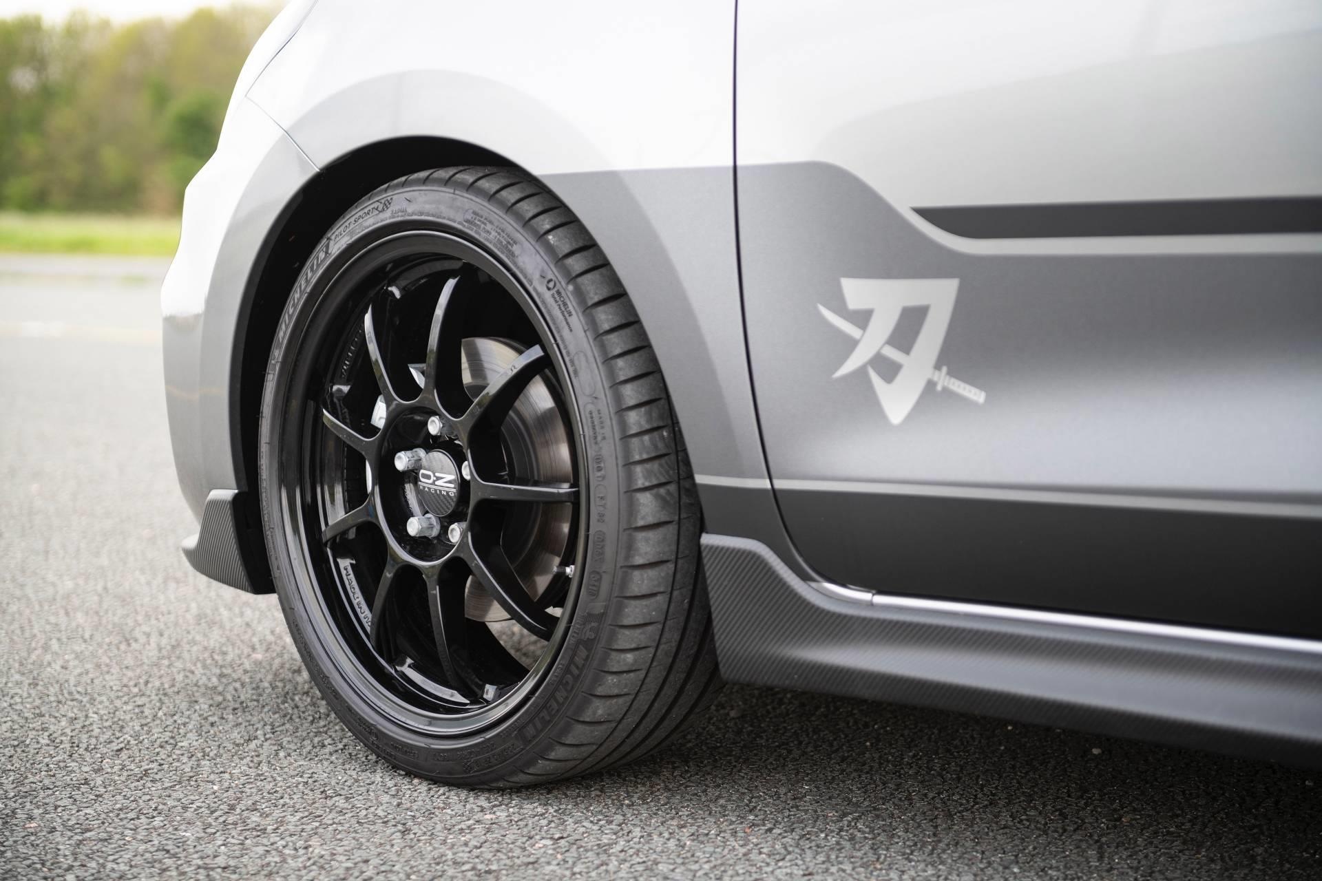 ban dac biet Swift Sport Kanata hiem hon sieu xe anh 4