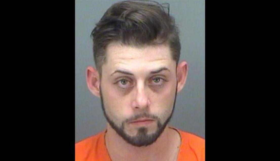 trom xe Mercedes cua ban roi gay tai nan anh 1