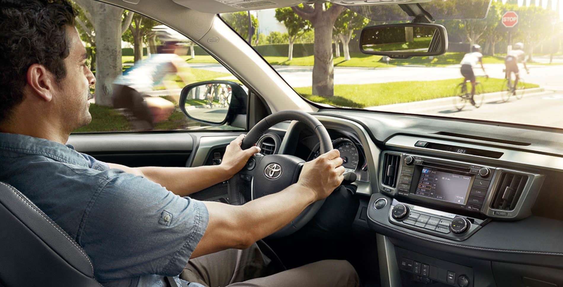 Oto cang nhieu cong nghe cang tro nen mat an toan? anh 6