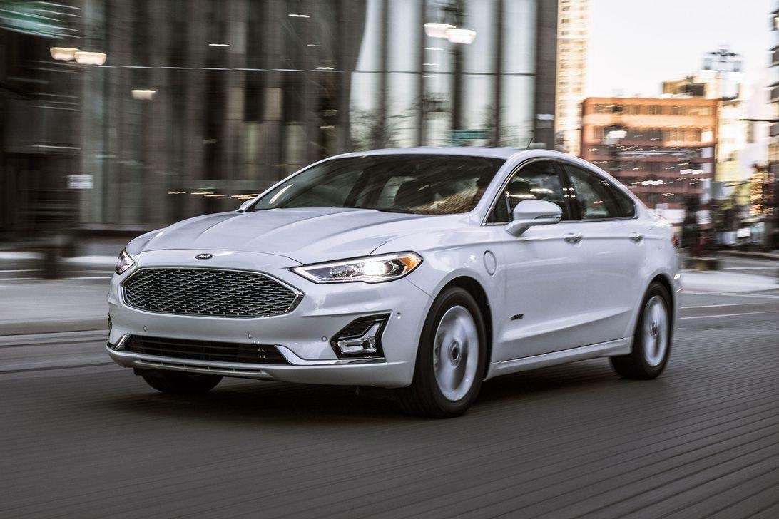 Ford trieu hoi Fusion vi loi can so anh 3