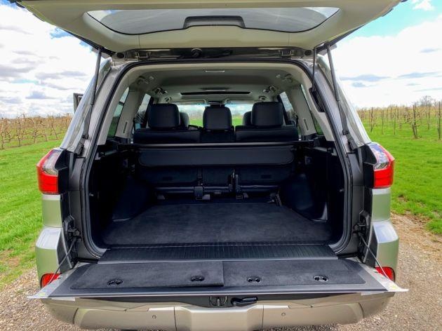 danh gia LX 570 2019 anh 12