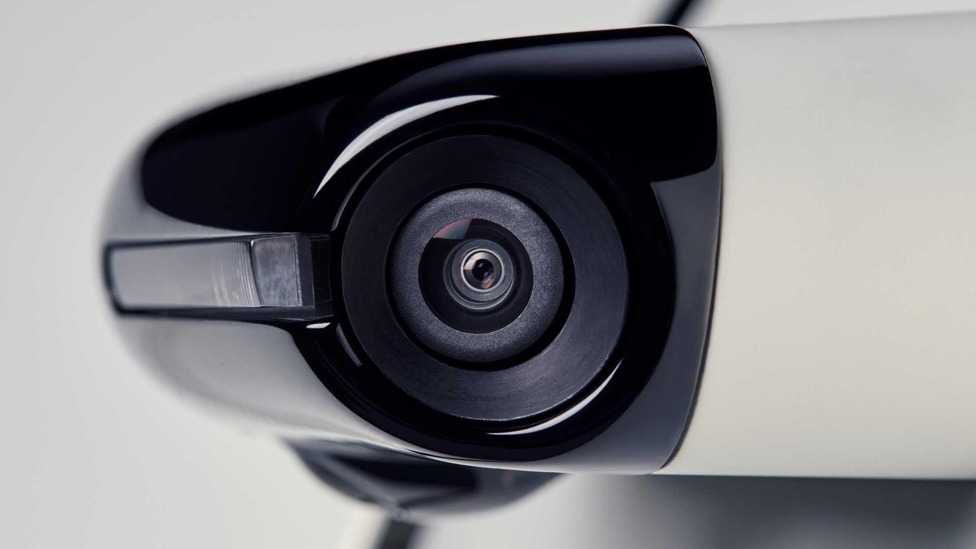 camera chieu hau tren xe dien Honda E anh 8