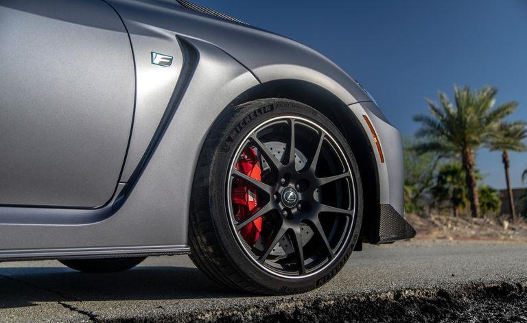 Lexus RC F xuat hien trong Men in Black anh 4