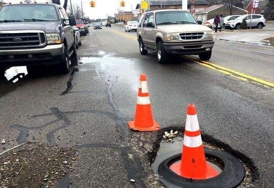 Thong doc My noi thue tu can sa khong du sua chua duong sa xuong cap hinh anh