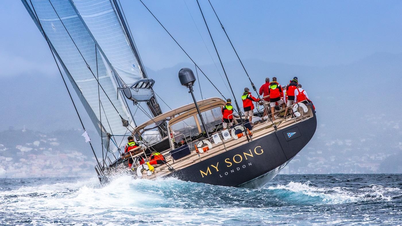 Ty phu 'chet dung' vi danh roi sieu du thuyen 38 trieu USD xuong bien hinh anh