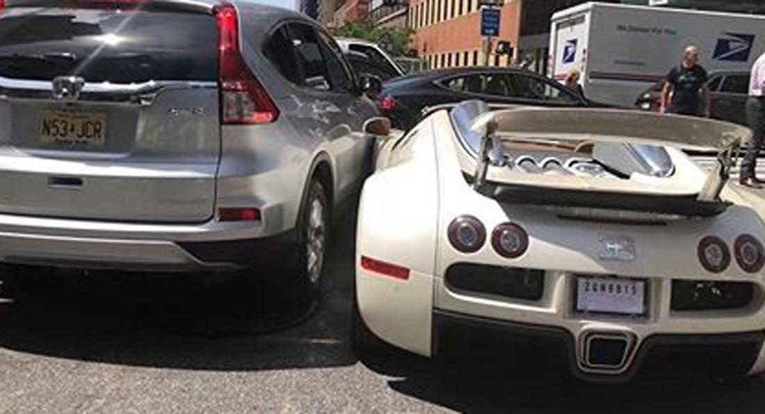 Bugatti Veyron vua mua xong da bi tai nan anh 6