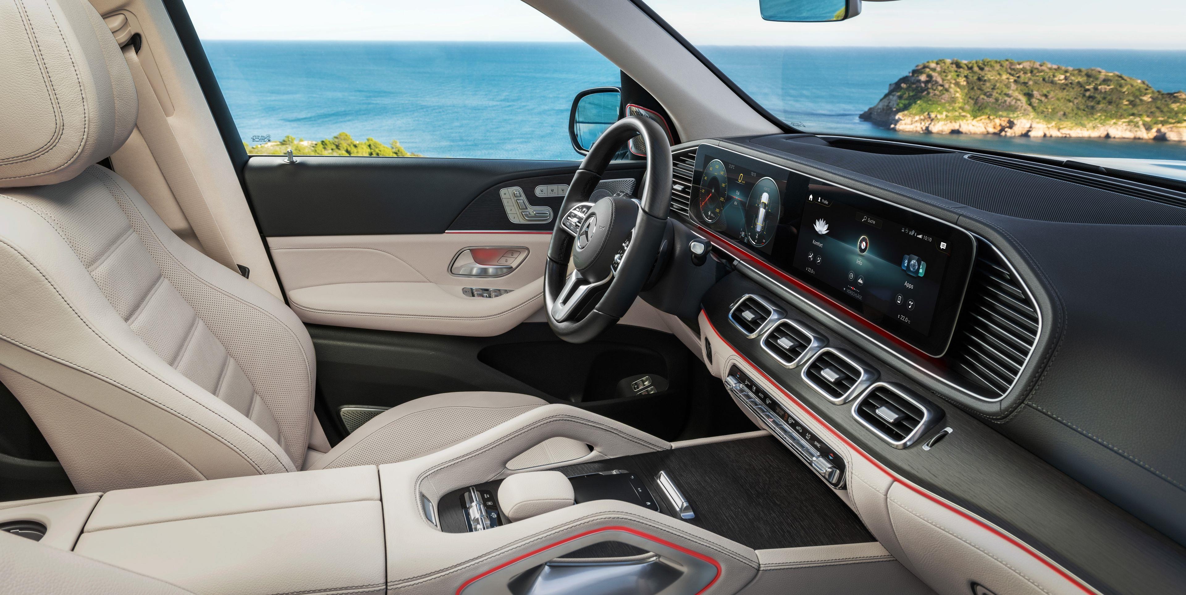 Mercedes-Benz GLS 2020 chot gia tai My anh 8