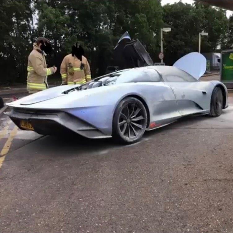 sieu xe 2, 3 trieu USD boc khoi nghi ngut anh 2