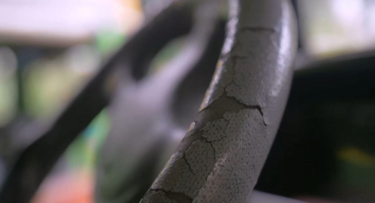 Kem chong nang, nuoc rua tay pha hong noi that oto hinh anh