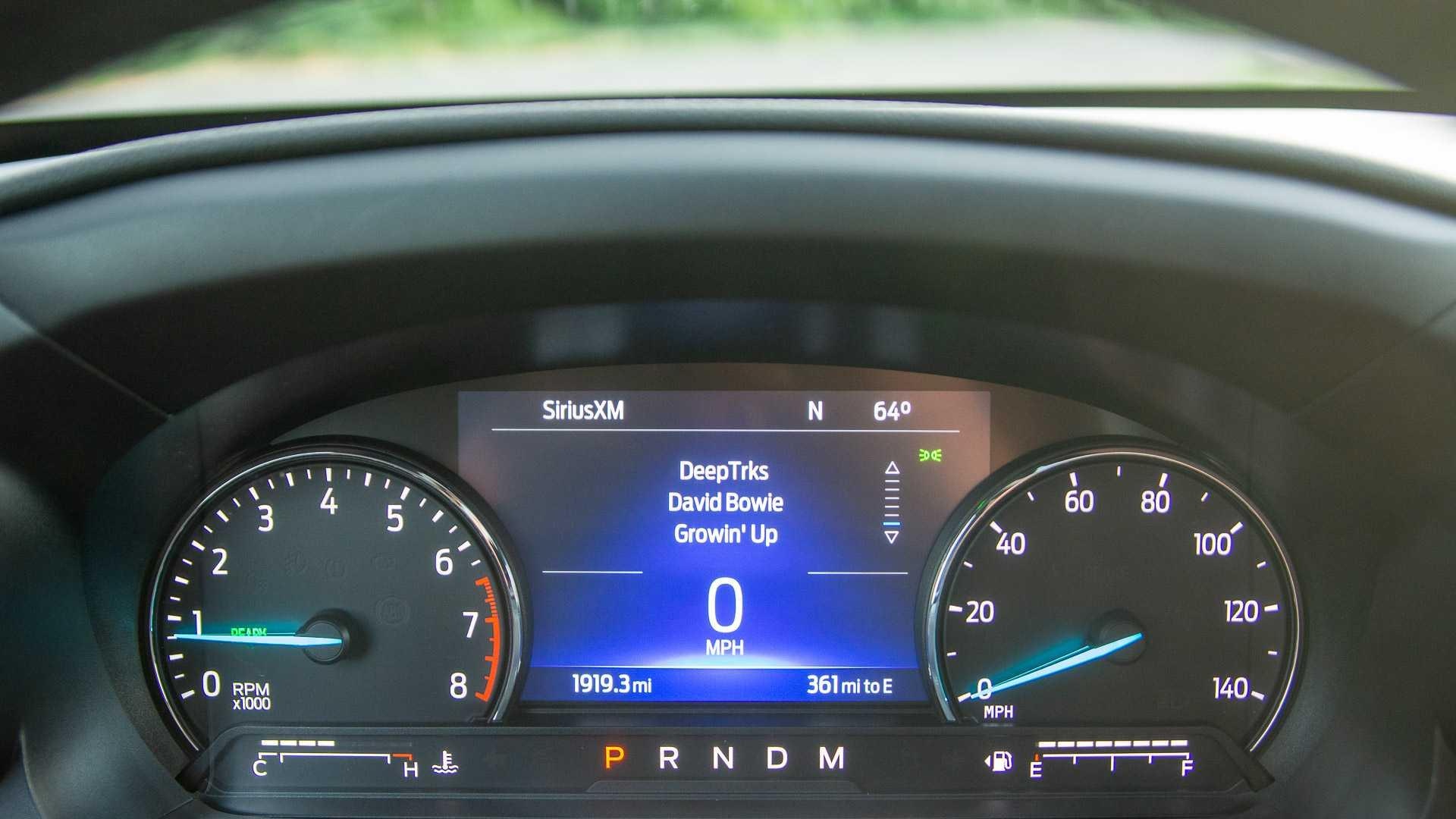 danh gia Ford Explorer 2020 anh 18