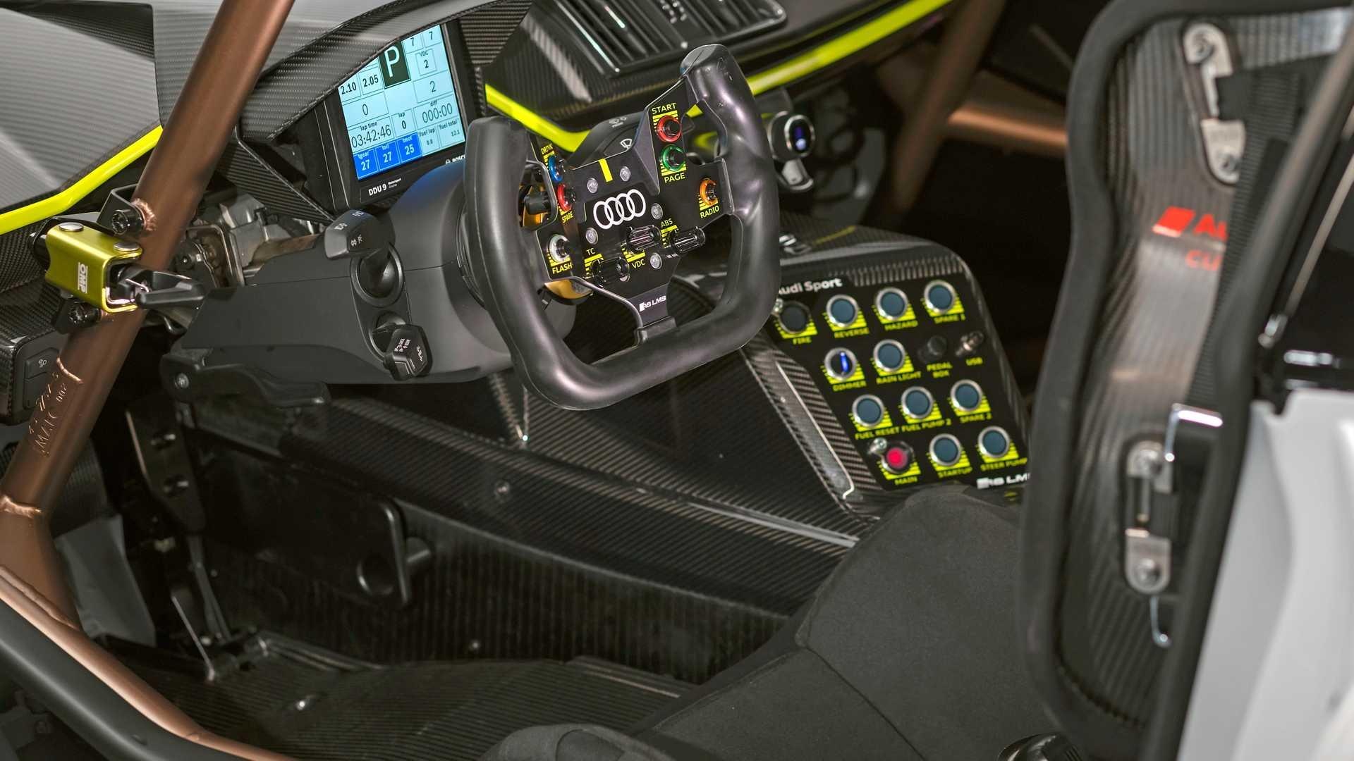 sieu xe dua Audi R8 LMS GT2 2020 anh 7