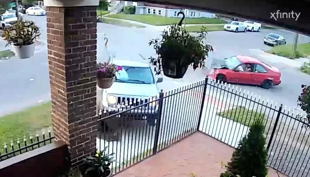 Xe canh sat di sai luat, bi dam ngang cuc manh hinh anh