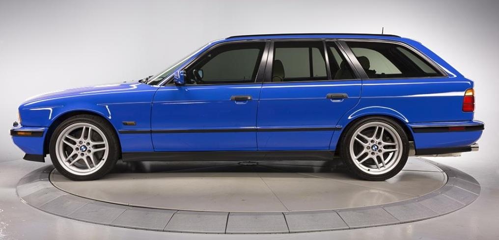 BMW M5 Wagon duy nhất gắn động cơ của McLaren F1 ảnh 2 BMW M5 Wagon duy nhat gan dong co cua McLaren F1 anh 2