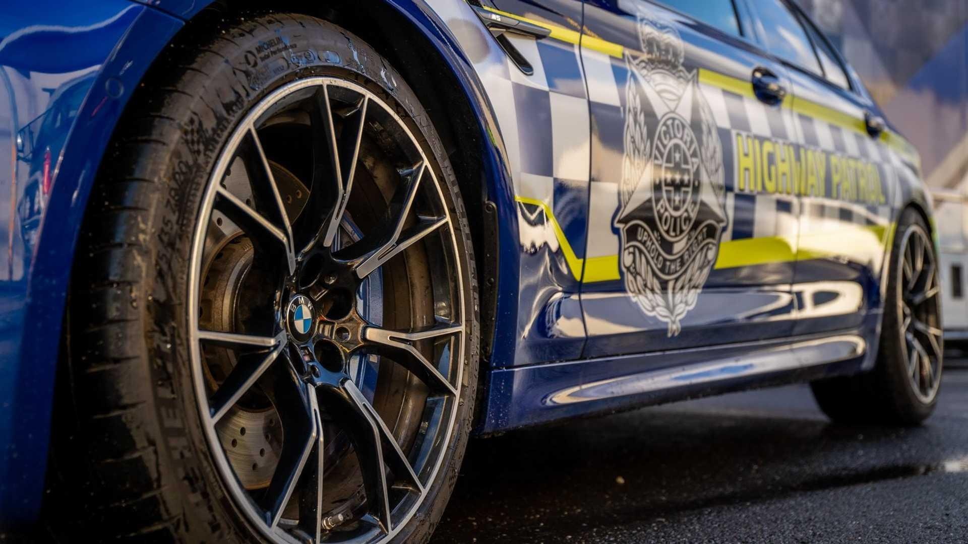 canh sat Australia sam BMW M5 Competition anh 3