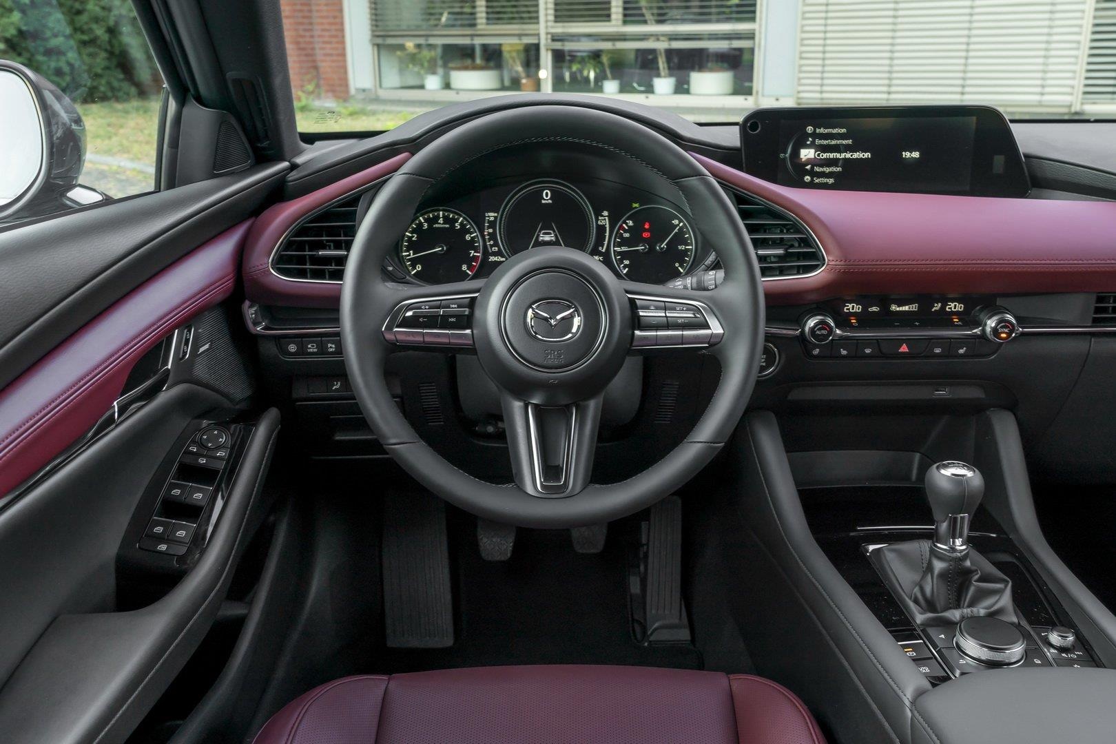 Mazda 3 SkyActiv-X ra mắt ảnh 5 Mazda 3 SkyActiv-X ra mat anh 5