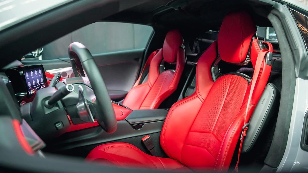 đánh giá nội thất siêu xe Chevrolet Corvette C8 2020 ảnh 7 danh gia noi that sieu xe Chevrolet Corvette C8 2020 anh 7