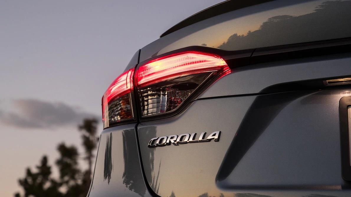 so sánh Toyota Corolla XSE 2020 và Honda Civic Touring 2019 ảnh 5 so sanh Toyota Corolla XSE 2020 va Honda Civic Touring 2019 anh 5