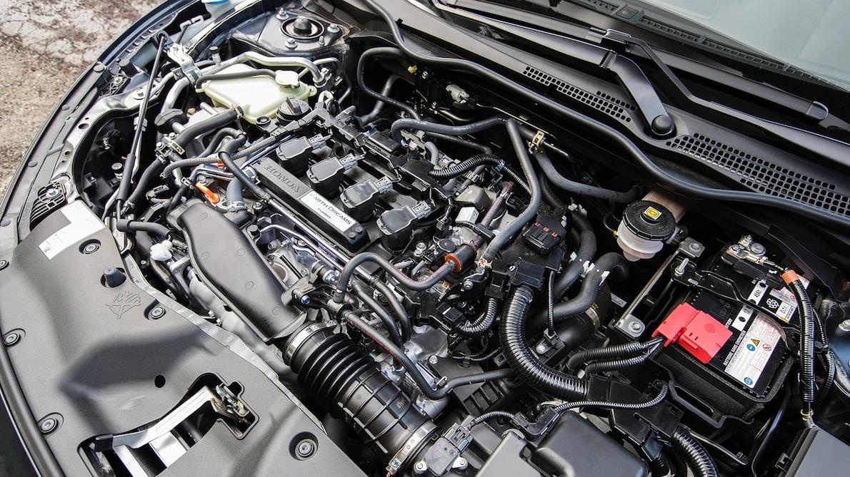 so sánh Toyota Corolla XSE 2020 và Honda Civic Touring 2019 ảnh 15 so sanh Toyota Corolla XSE 2020 va Honda Civic Touring 2019 anh 15