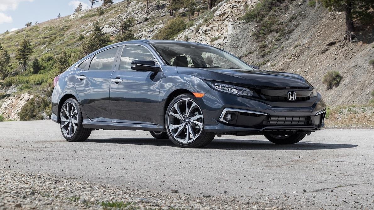 so sánh Toyota Corolla XSE 2020 và Honda Civic Touring 2019 ảnh 21 so sanh Toyota Corolla XSE 2020 va Honda Civic Touring 2019 anh 21