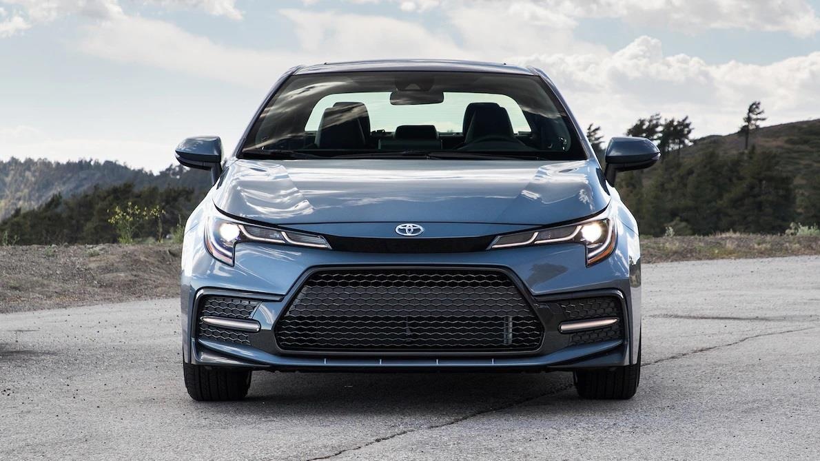 so sánh Toyota Corolla XSE 2020 và Honda Civic Touring 2019 ảnh 4 so sanh Toyota Corolla XSE 2020 va Honda Civic Touring 2019 anh 4