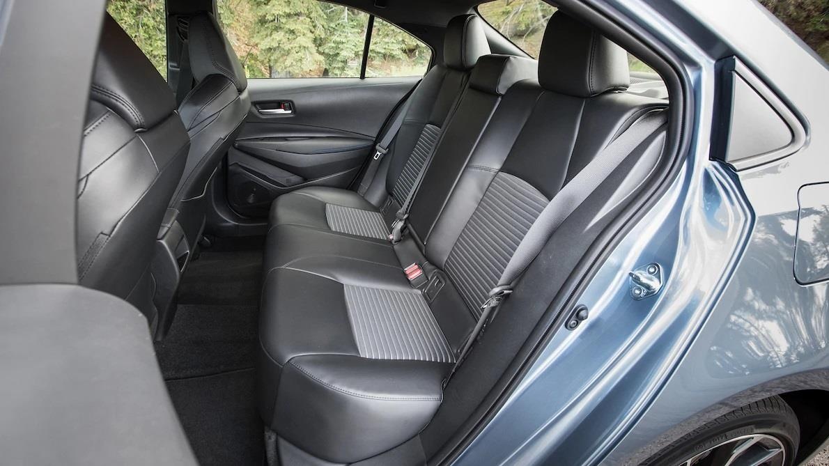 so sánh Toyota Corolla XSE 2020 và Honda Civic Touring 2019 ảnh 12 so sanh Toyota Corolla XSE 2020 va Honda Civic Touring 2019 anh 12