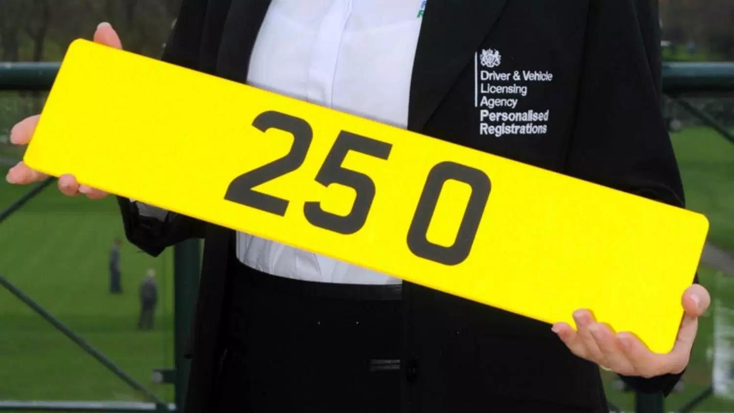 bien so xe dat gia tai Anh anh 2