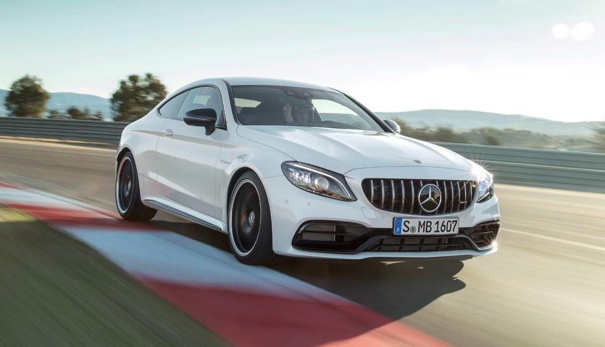 'Manh thu' Mercedes-AMG C63 chuyen sang AWD, them che do Drift hinh anh