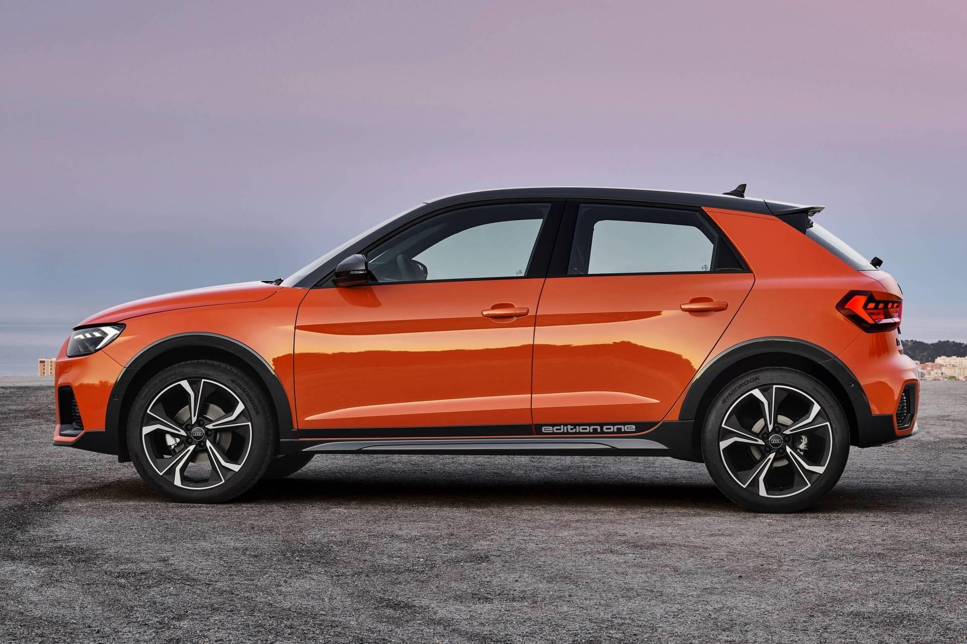 Audi A1 2020 gam cao di trong pho anh 4