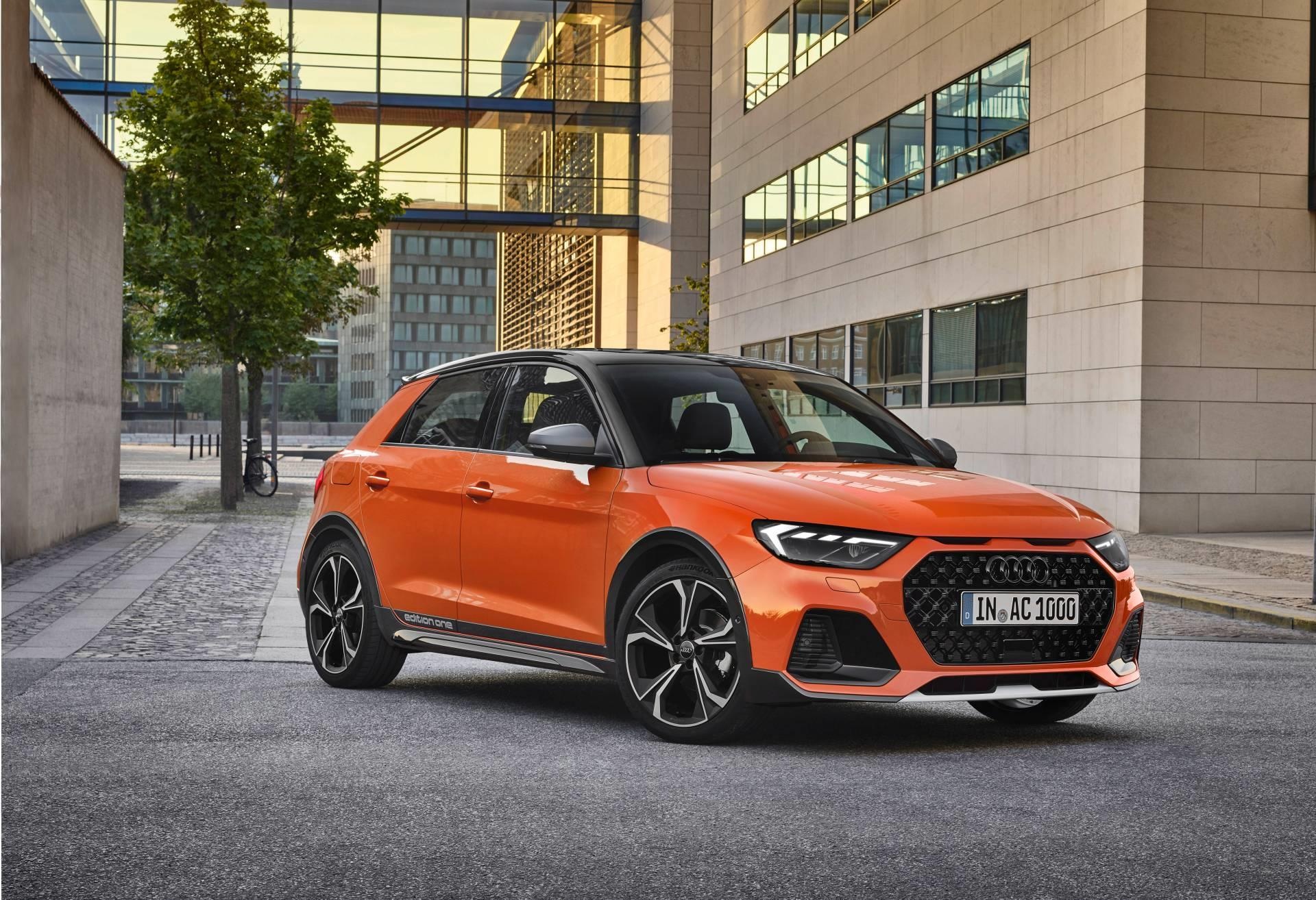 Audi A1 2020 gam cao di trong pho anh 10