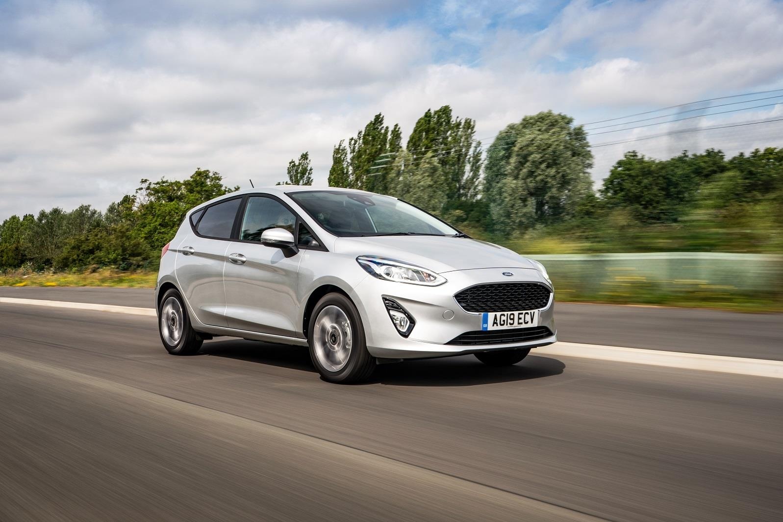 Ford Fiesta nang cap moi anh 6